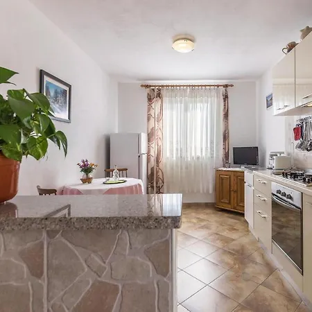 Apartment Amazing In With Kitchen